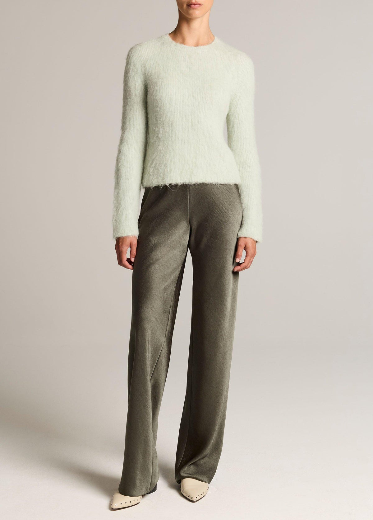 Brushed Crew Neck Sweater - US 6987