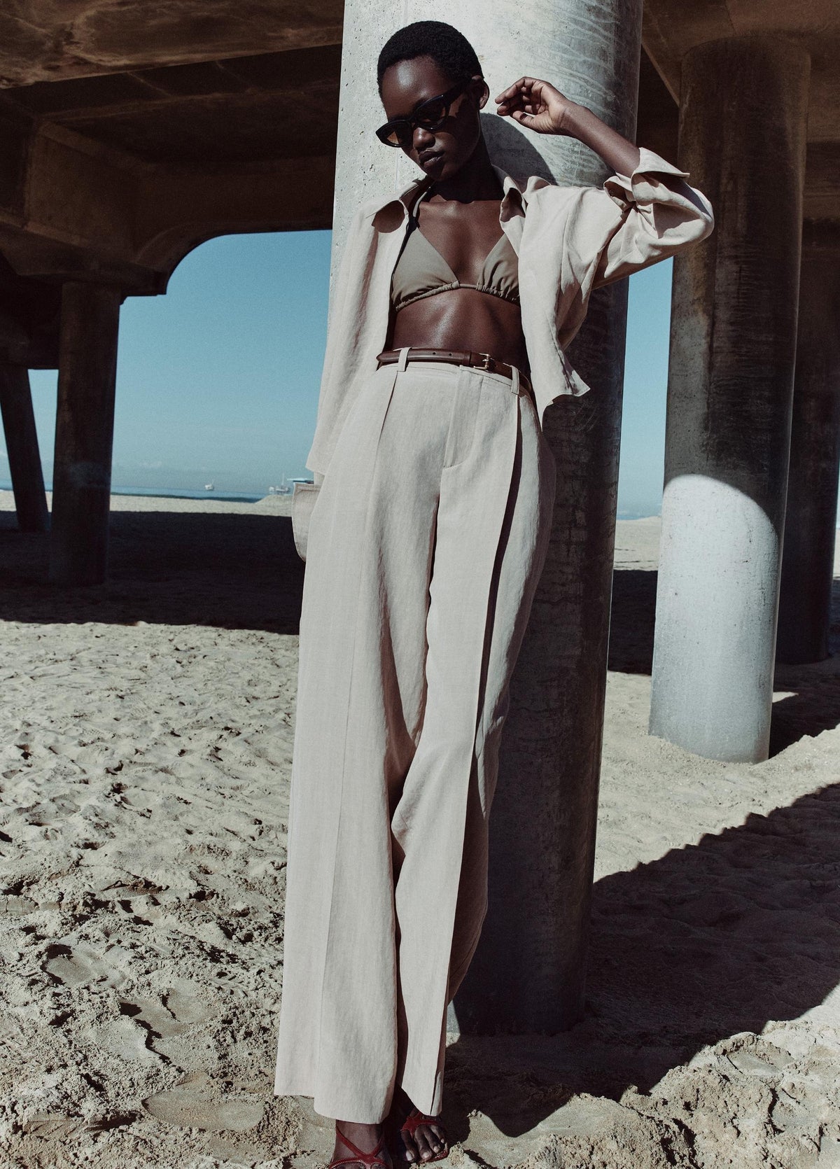 High-Rise Pleated Trouser - US 7541