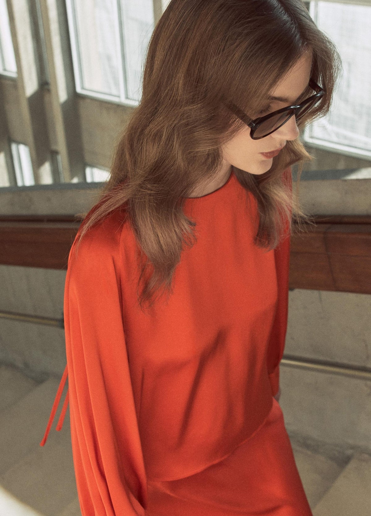 Satin Tie-Neck Raglan Top - US 9105