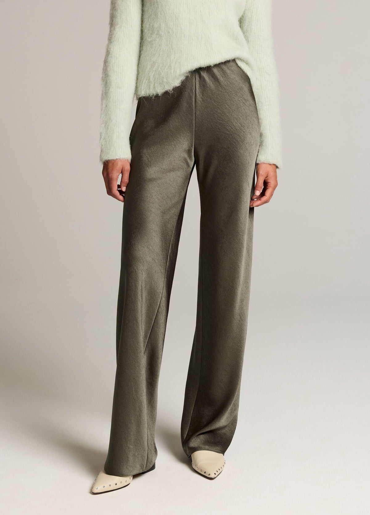 Colette High-Rise Fluid Satin Bias Pant - US 3396