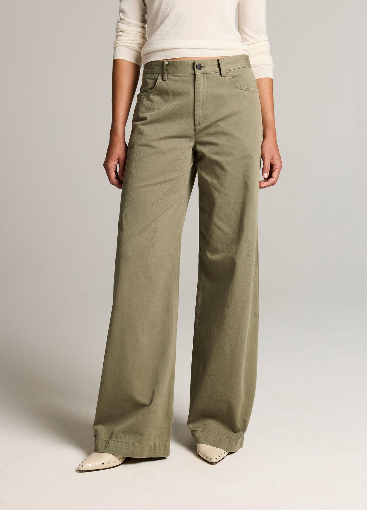Washed Cotton Twill Mid-Rise Wide-Leg Pant - US 9438