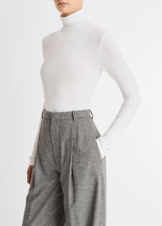 Essential Long-Sleeve Turtleneck Top - US 5483