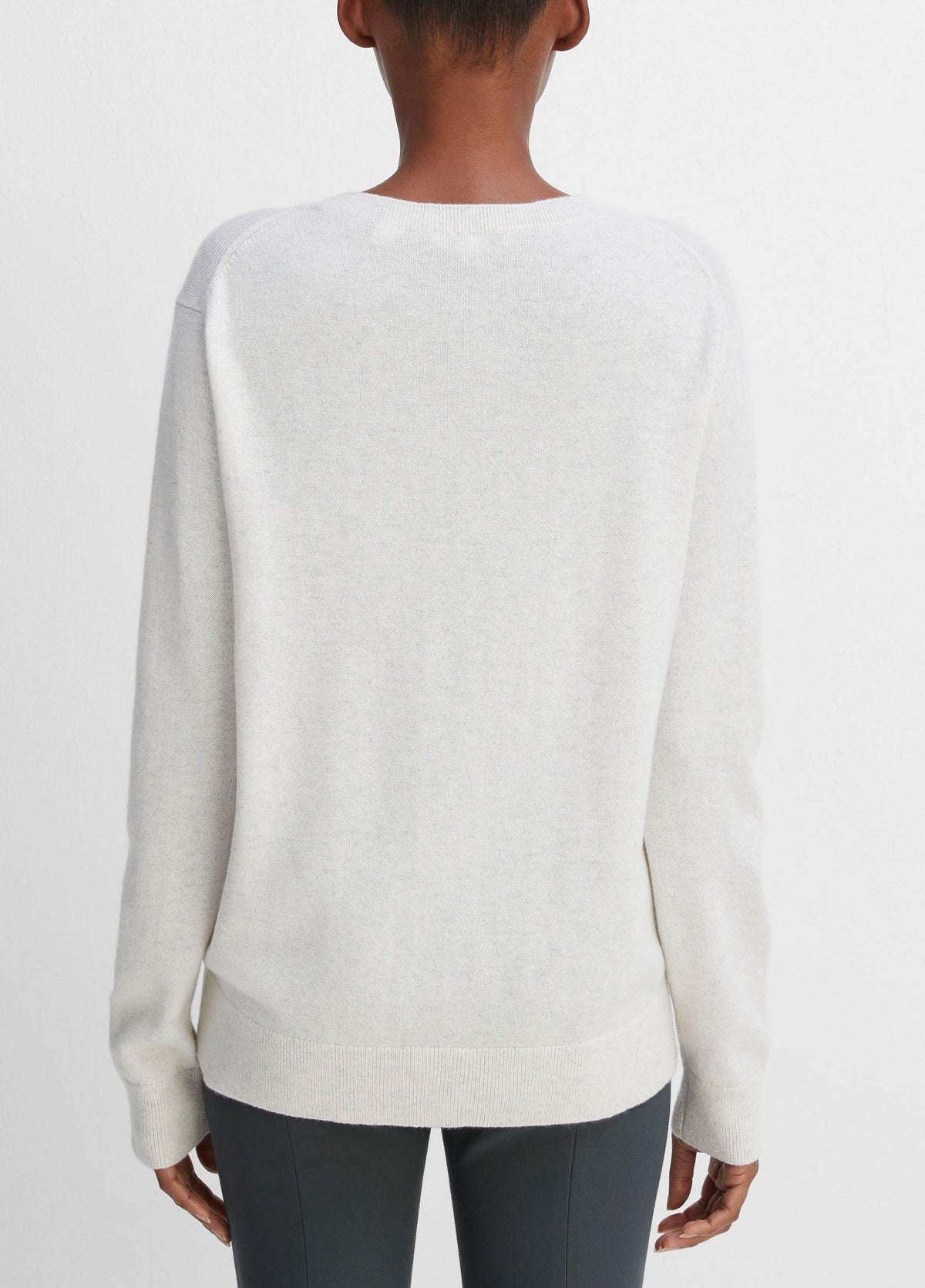 Cashmere Weekend V-Neck Sweater - US 5968