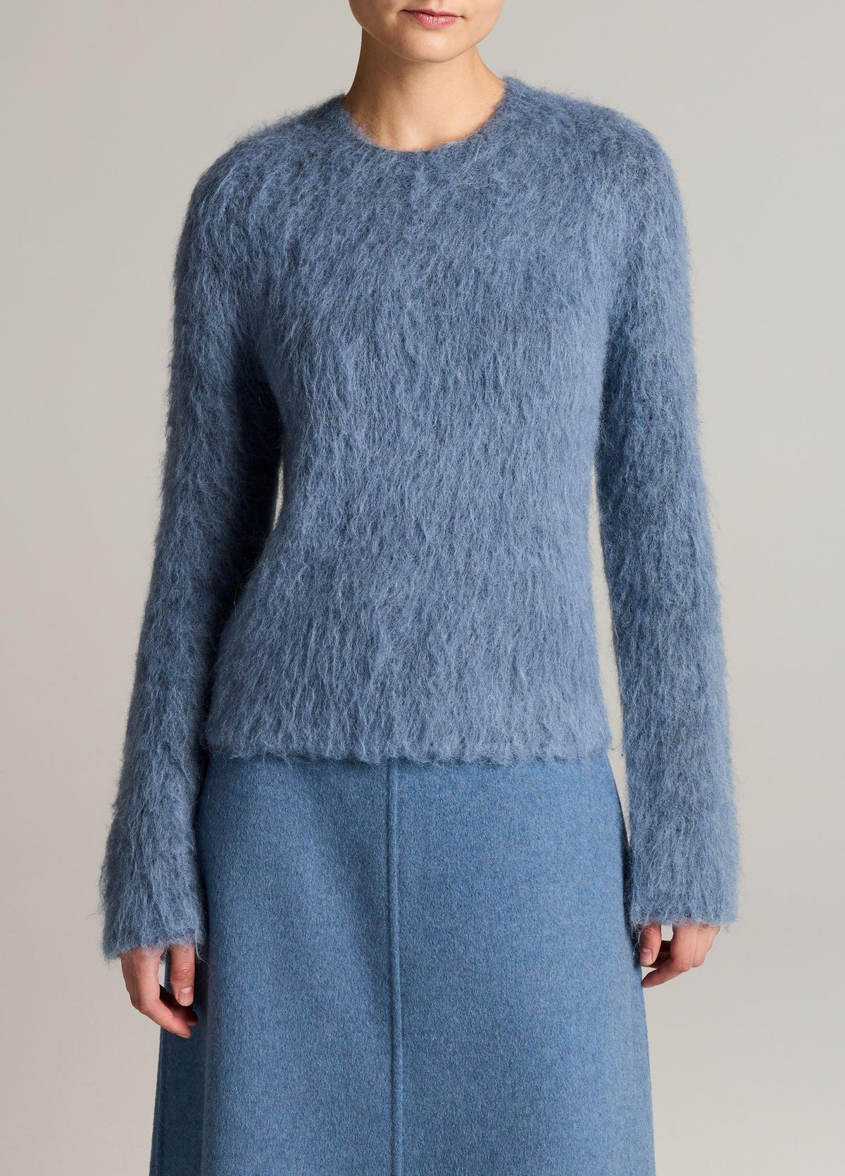 Brushed Crew Neck Sweater - US 6888