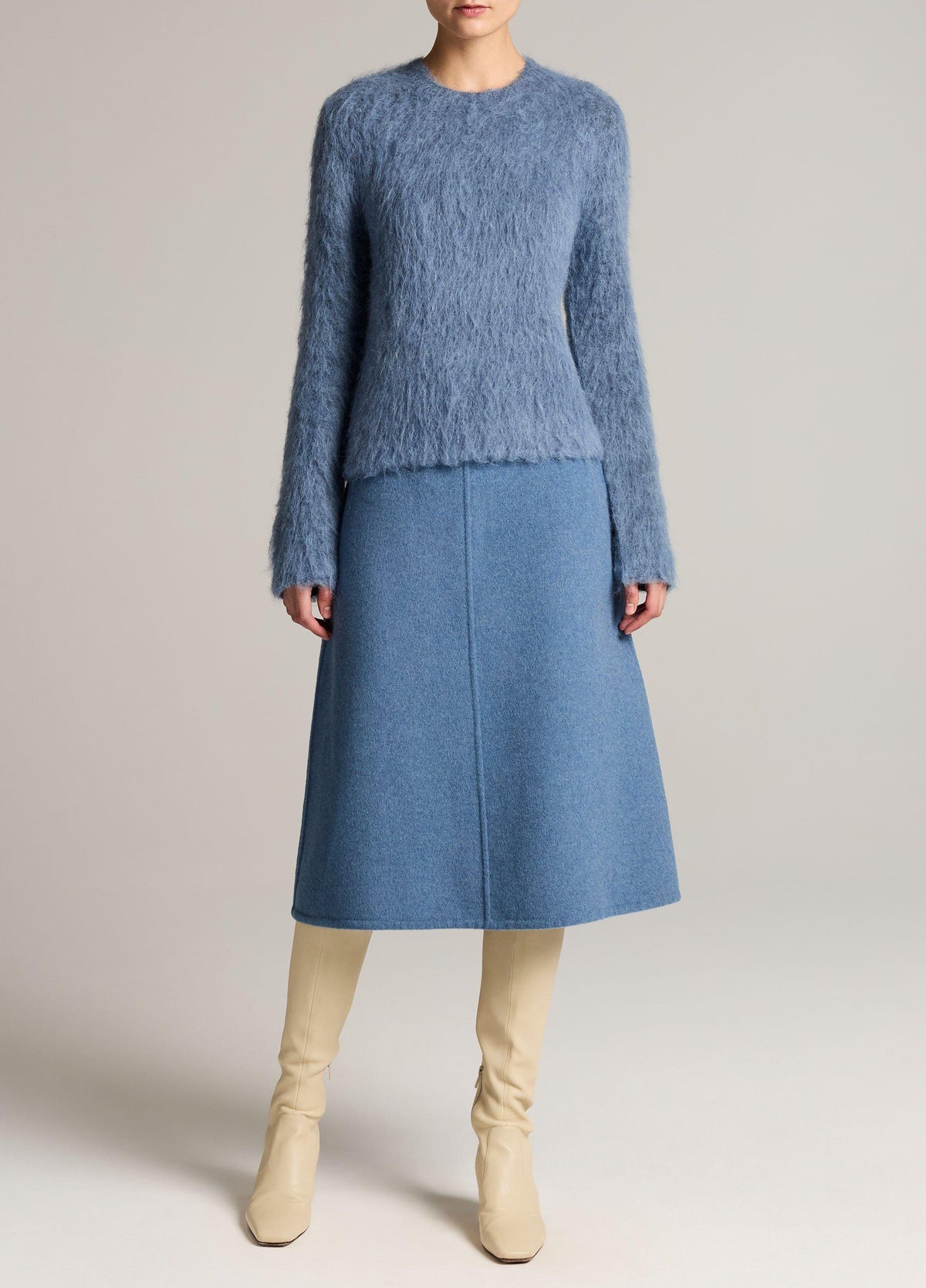 Brushed Crew Neck Sweater - US 6888
