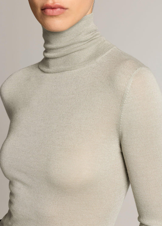 Cashmere-Silk Slim Turtleneck Sweater - US 6529