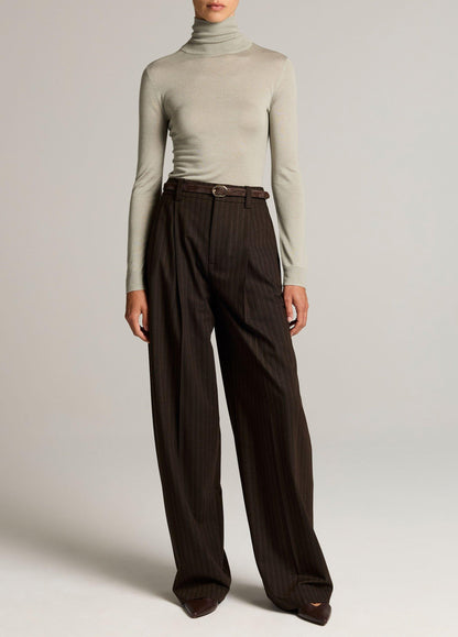 Cashmere-Silk Slim Turtleneck Sweater - US 6529
