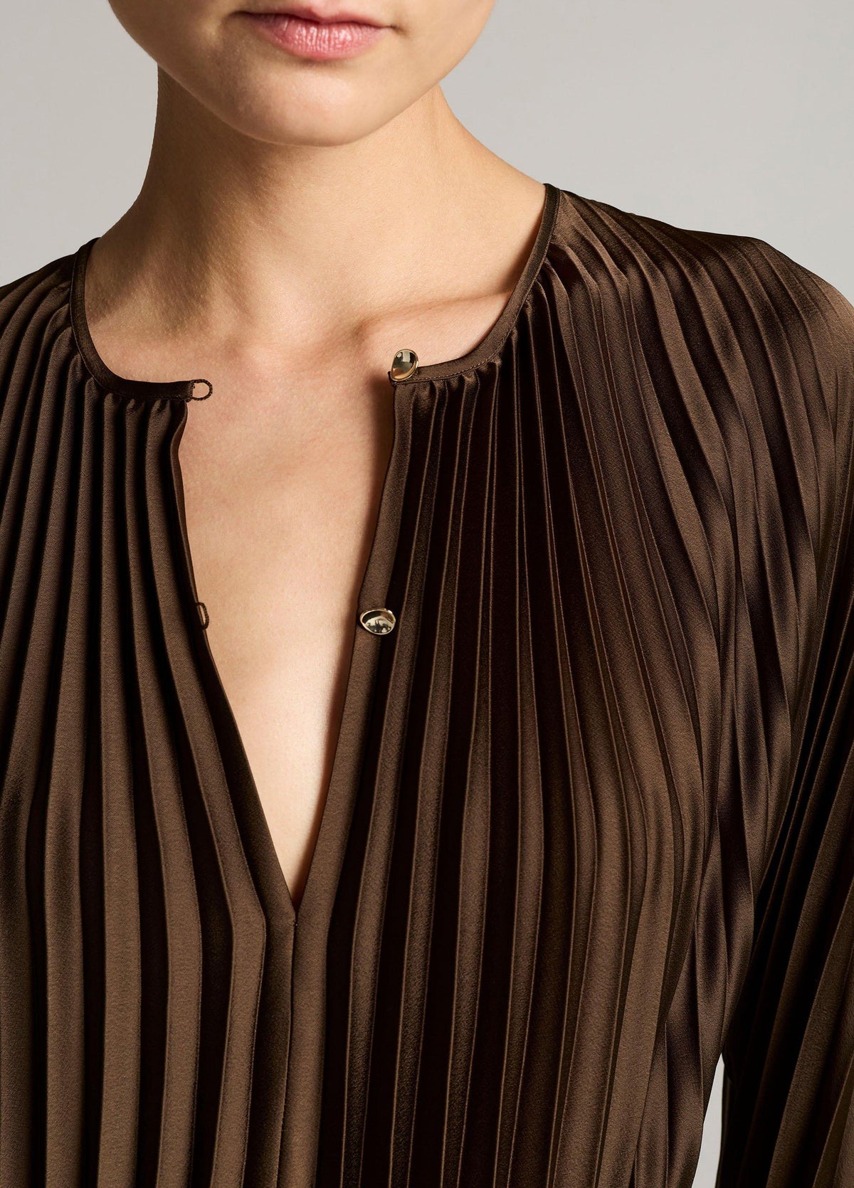 Contrast-Trim Pleated Satin Dress - US 7782