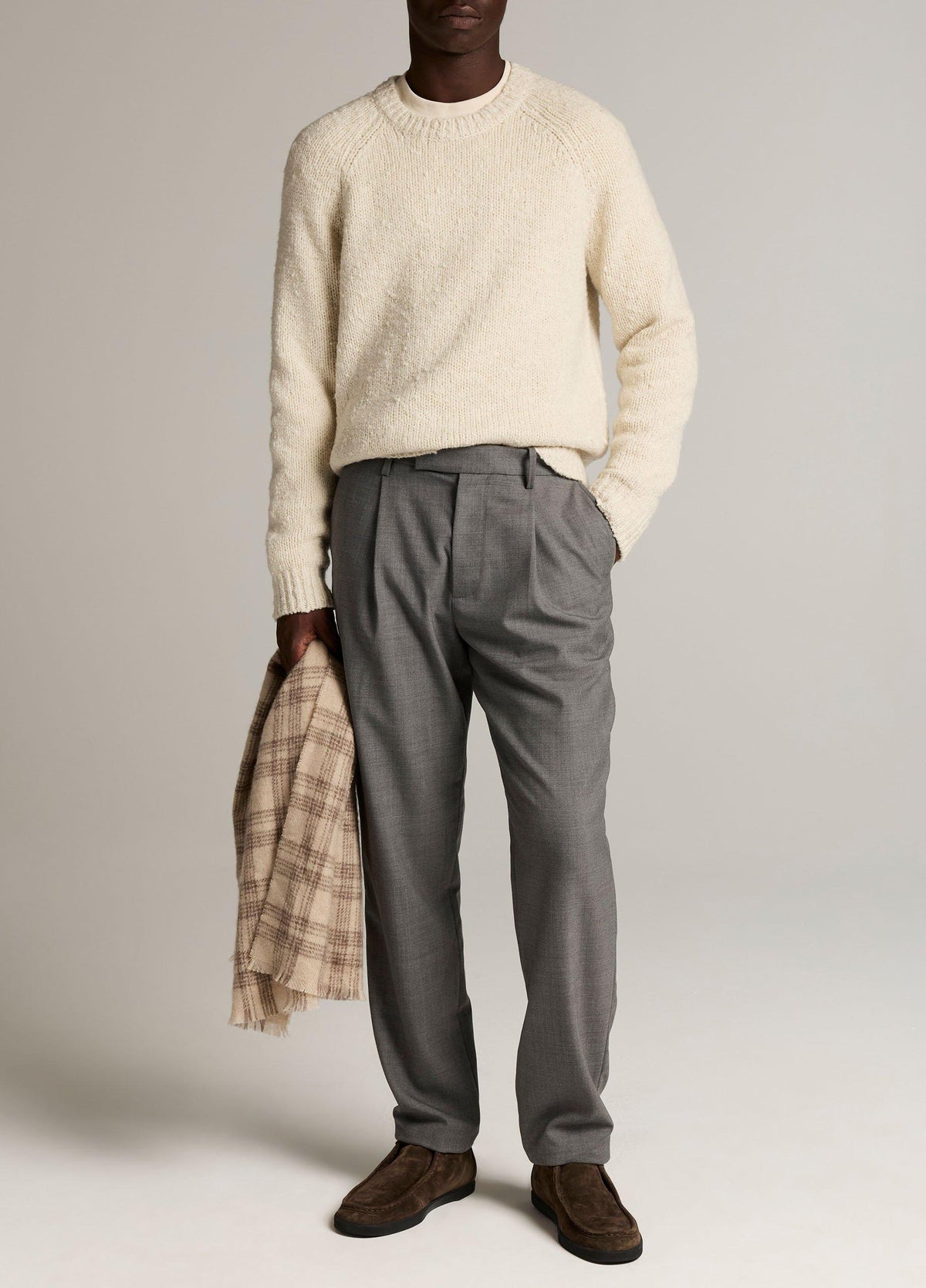 Italian Merino Wool-Blend Bouclé Raglan-Sleeve Sweater - US 6623