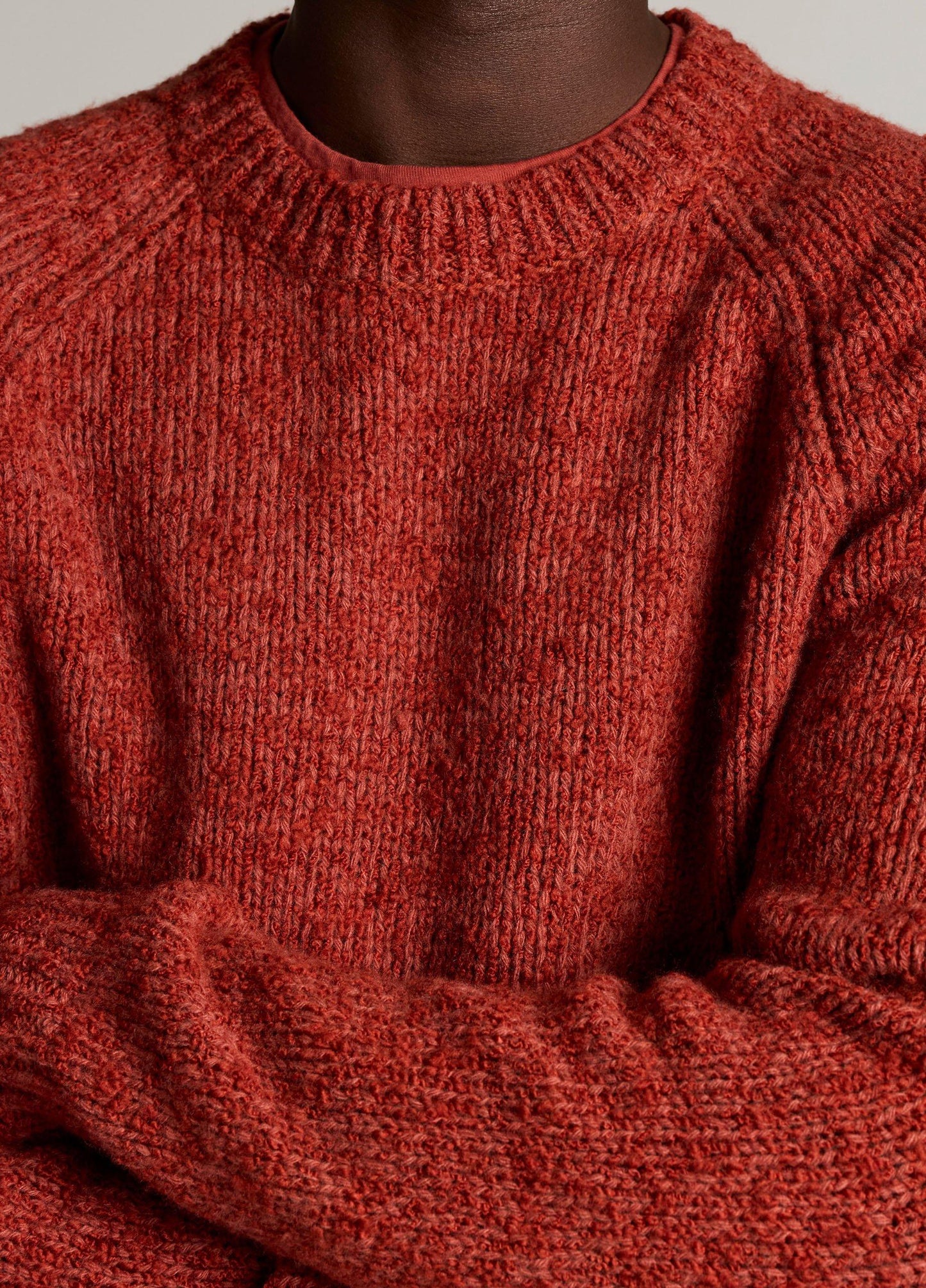 Italian Merino Wool-Blend Bouclé Raglan-Sleeve Sweater - US 9456
