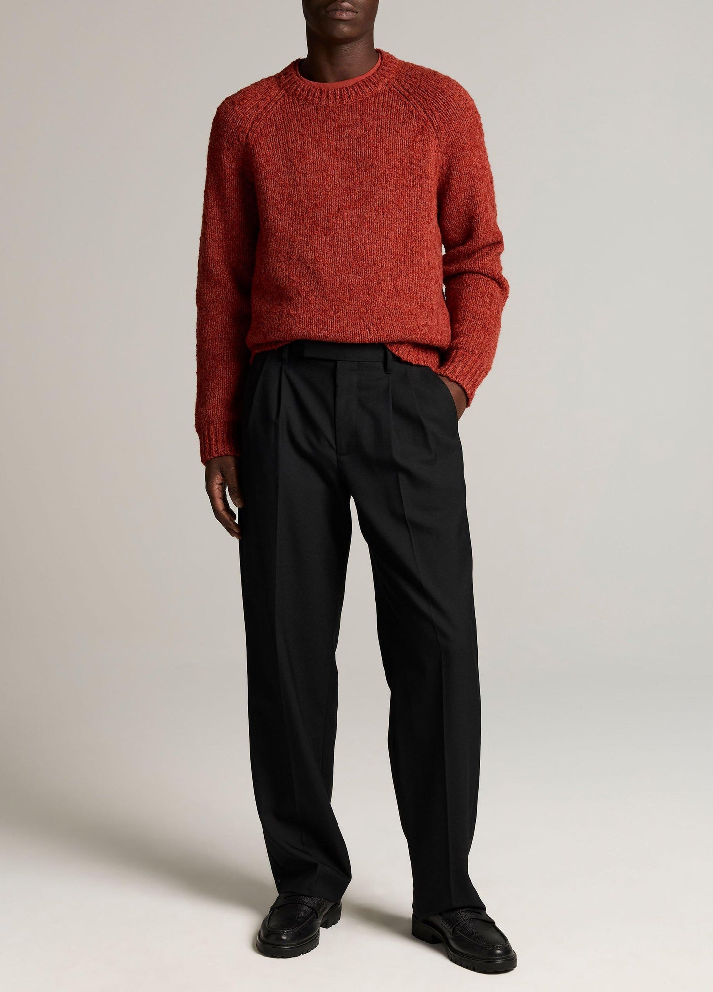 Italian Merino Wool-Blend Bouclé Raglan-Sleeve Sweater - US 9456