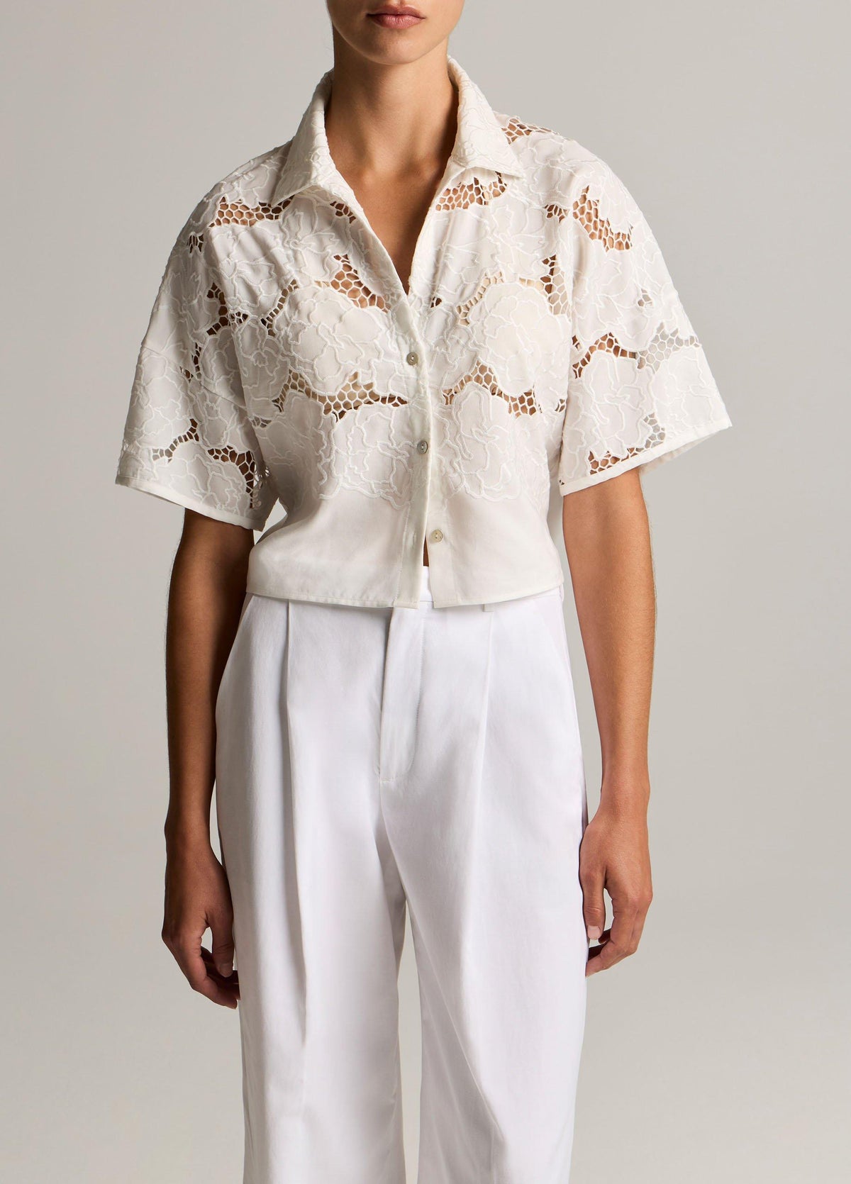 Lace Cropped Short-Sleeve Shirt - US 8830