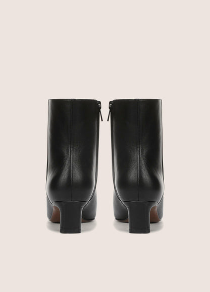 Lilith Leather Ankle Boot - US 7865