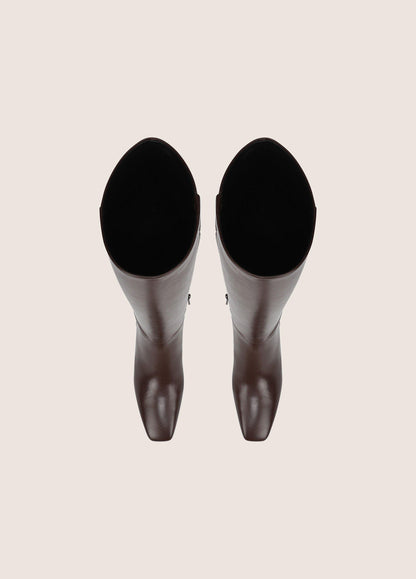 Lilith Leather Knee Boot - US 4425