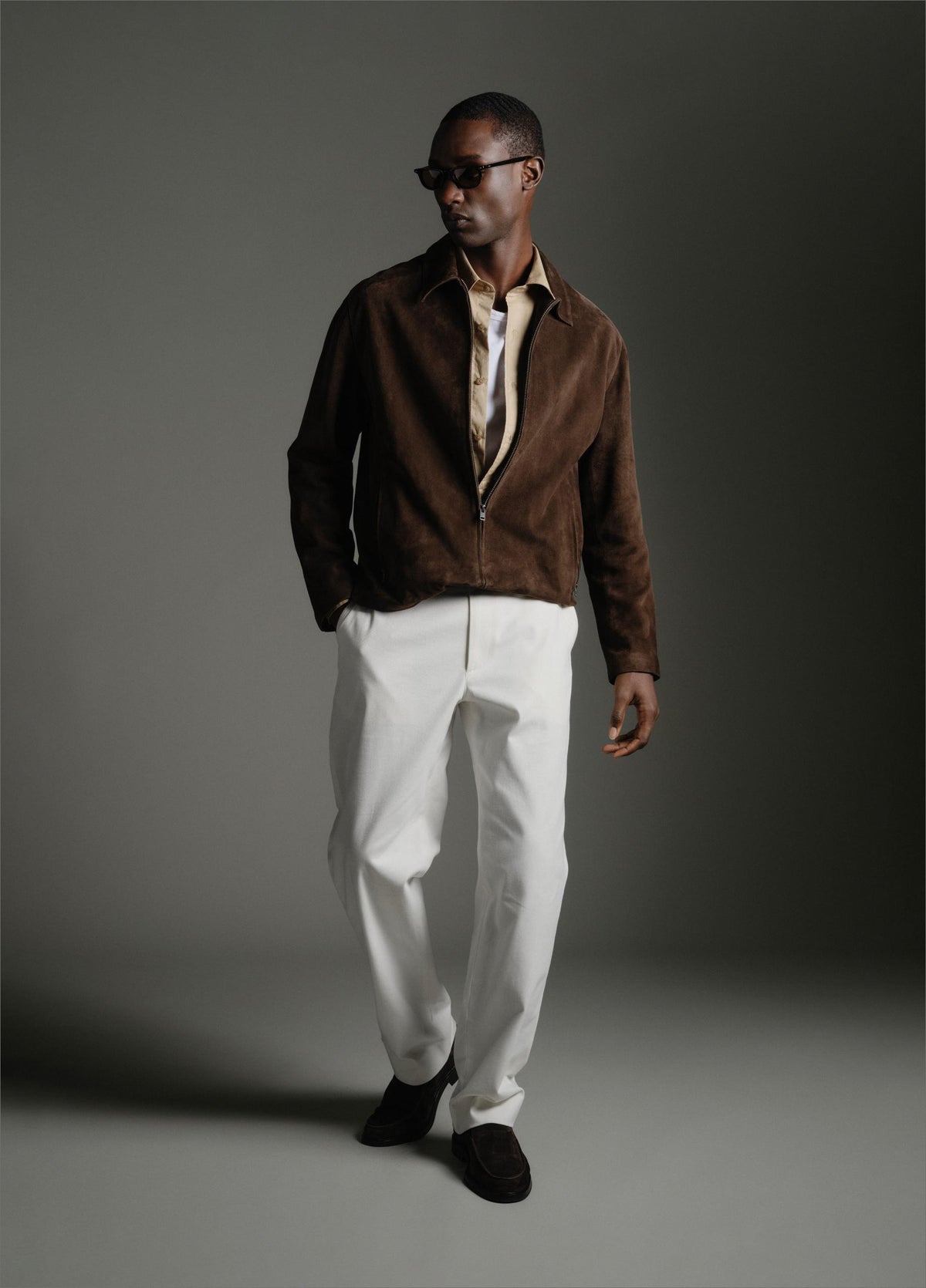 Louie Relaxed Cotton-Linen Chino Pant - US 9433