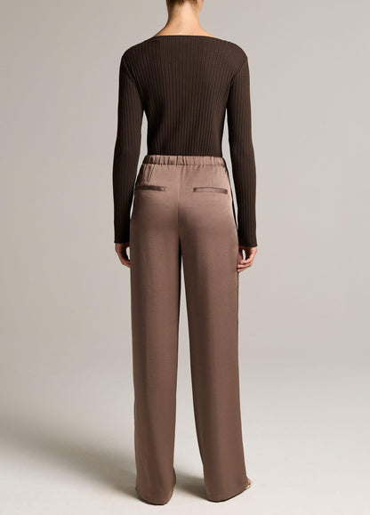 Mid-Rise Shine Crepe Pull-On Pant - US 7463