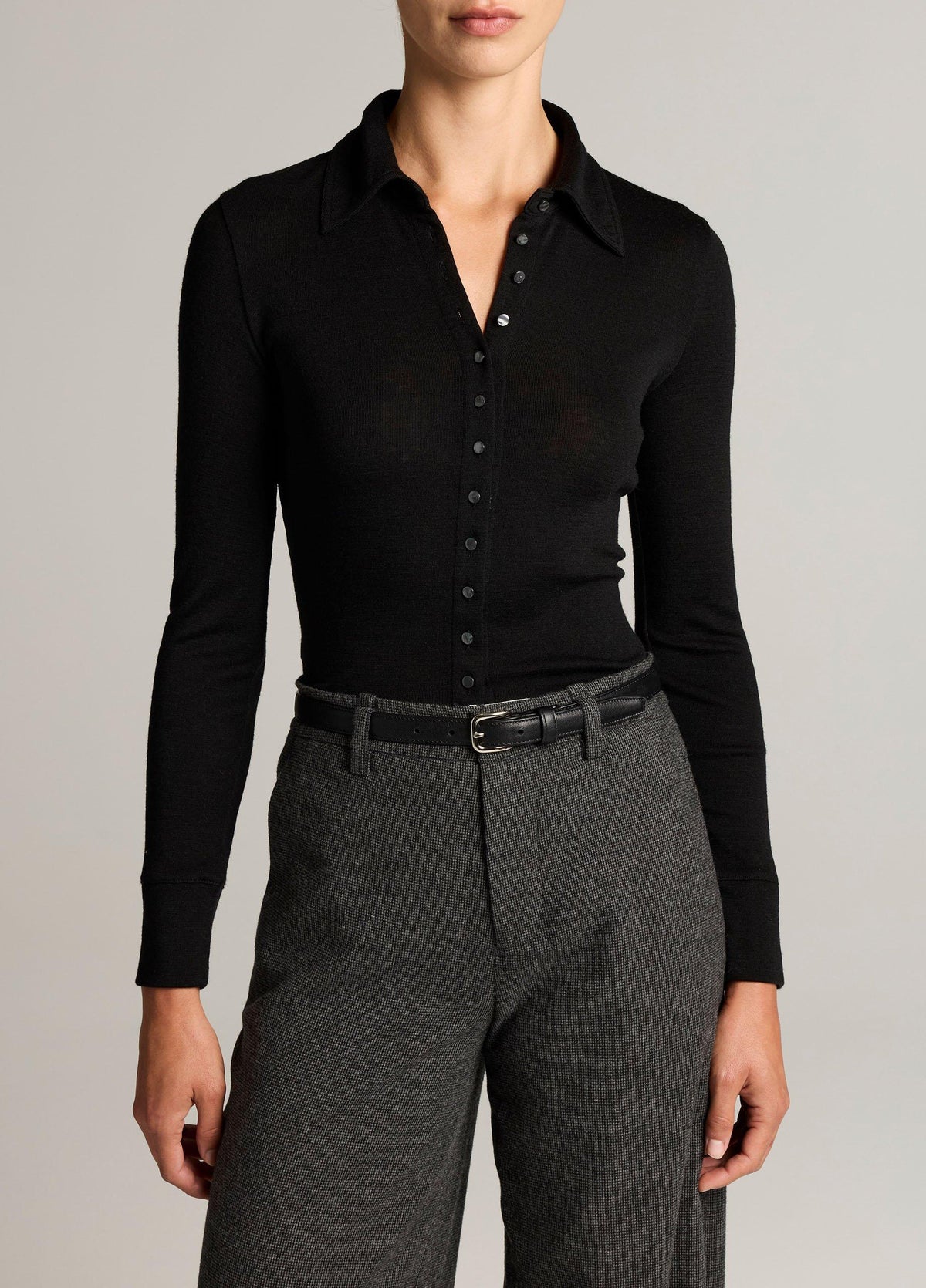 Multi-Button Collared Cardigan Top - US 5746