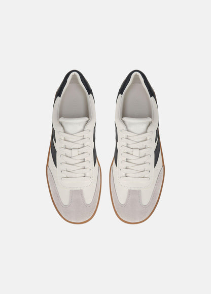 Oasis Leather Sneaker - US 4775