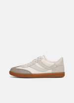 Oasis Leather and Suede Sneaker - US 5837