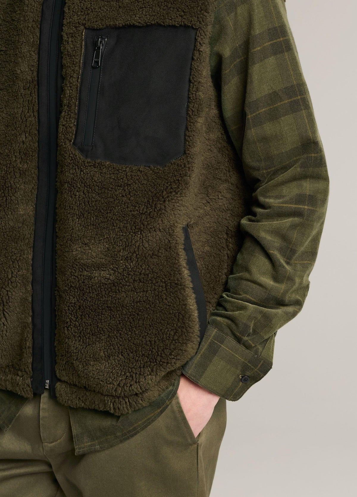 Sherpa Zip-Front Vest - US 3011