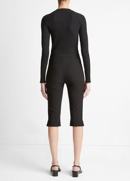 Slim-Fit Capri - US 7135