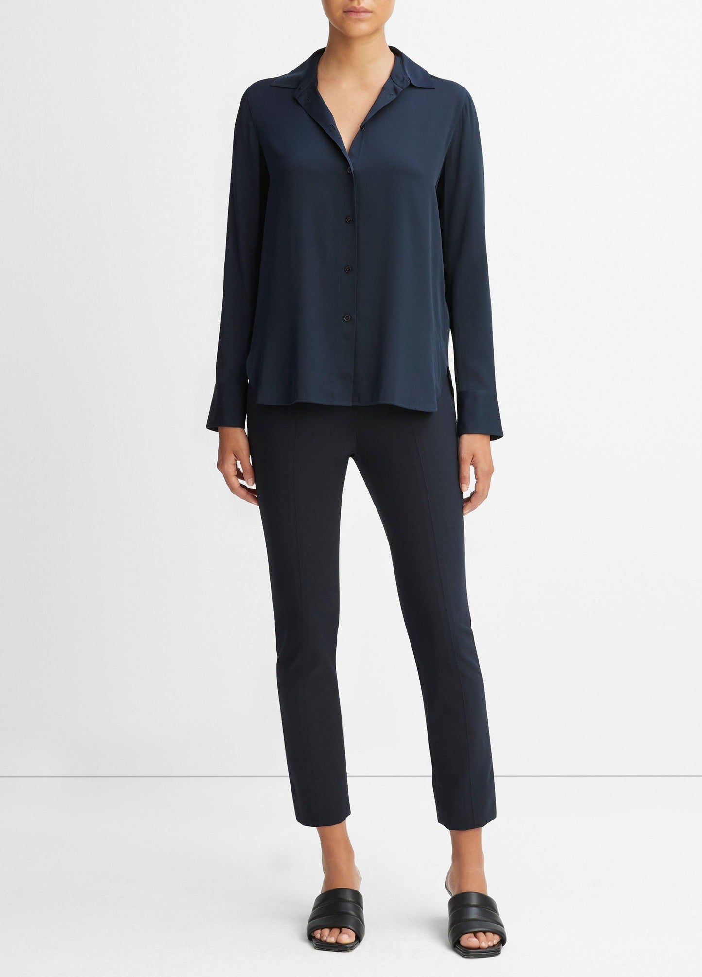 Slim Fitted Stretch-Silk Blouse - US 2843