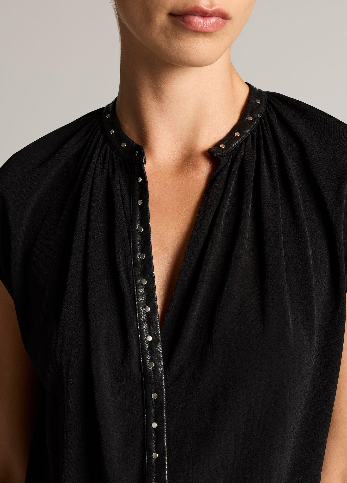 Studded Matte Jersey Cap-Sleeve Dress - US 6983