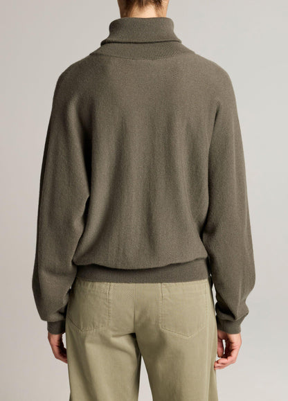 Wool-Cashmere Dolman-Sleeve Turtleneck Sweater - US 9346