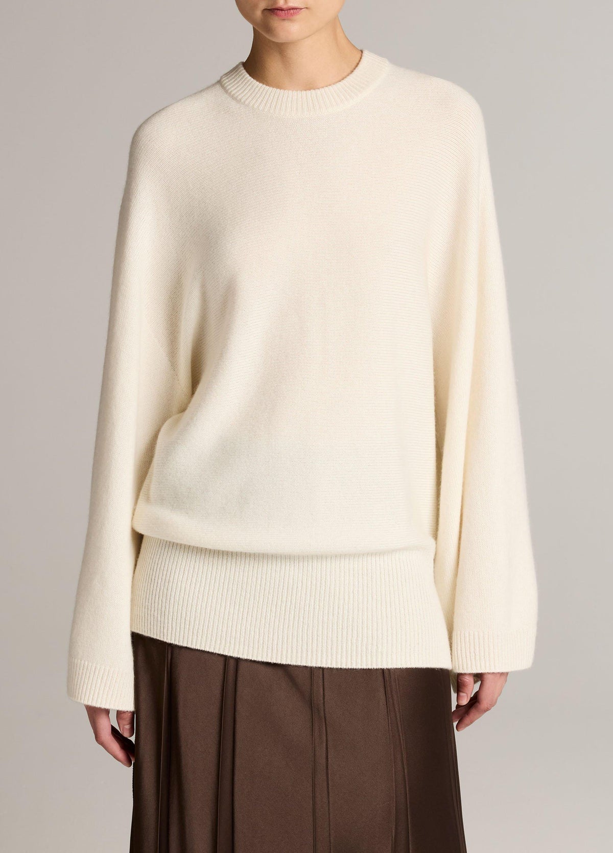 Wool-Cashmere Wide-Sleeve Crew Neck Sweater - US 3288
