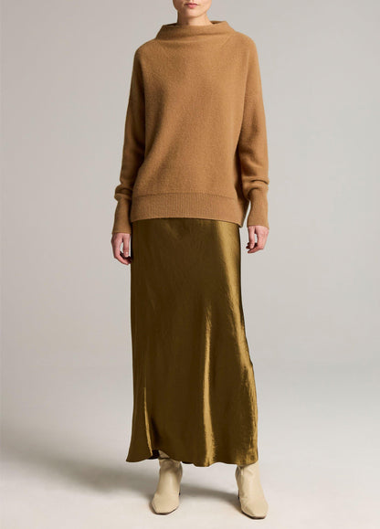 Plush Cashmere Funnel-Neck Sweater - US 9523