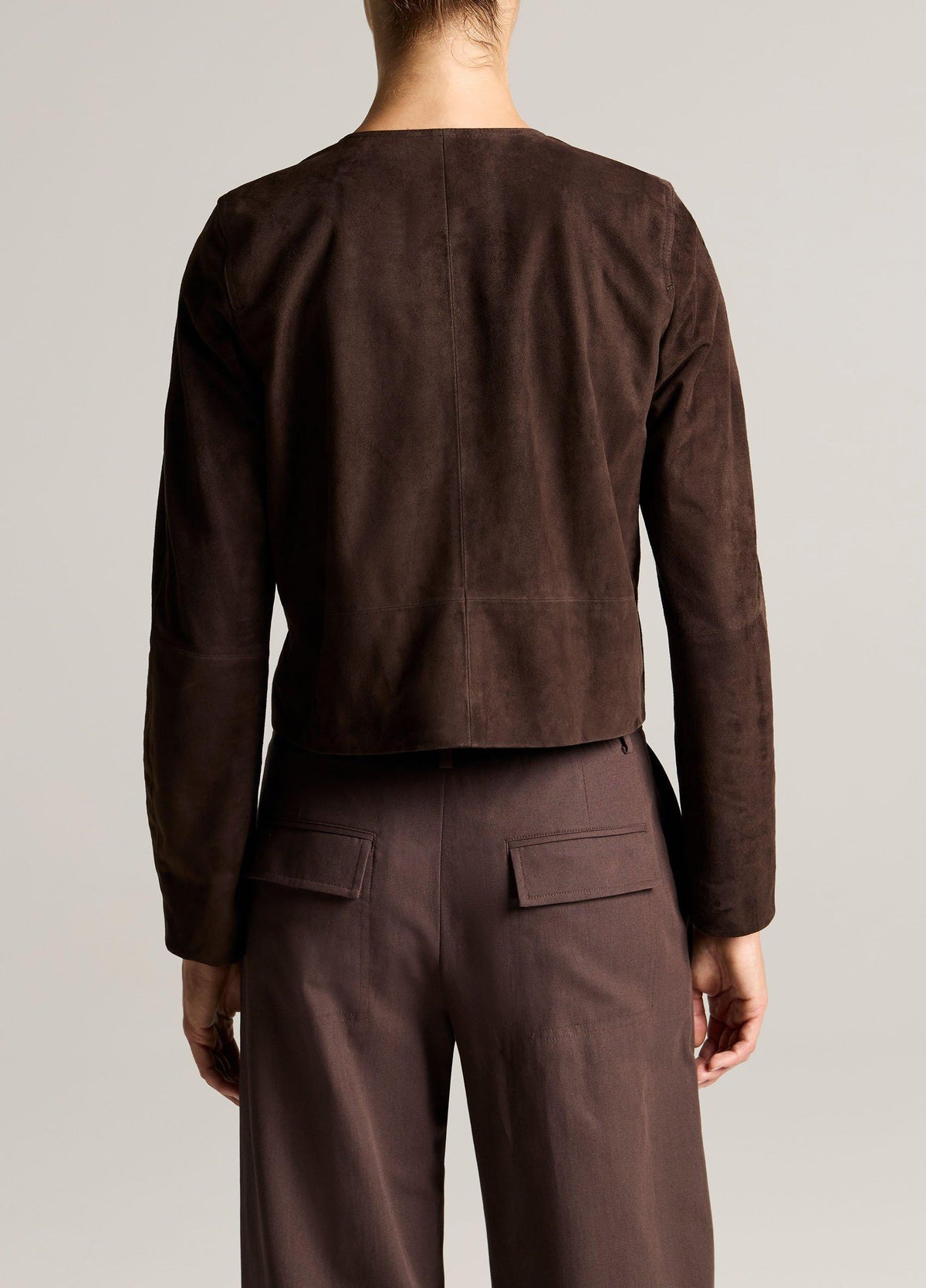 Collarless Cropped Suede Jacket - US 4959