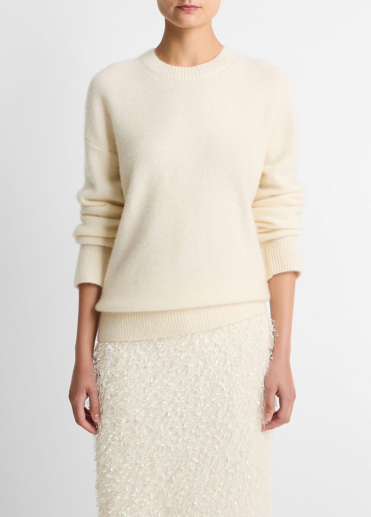 Plush Cashmere Crew Neck Sweater - US 2800