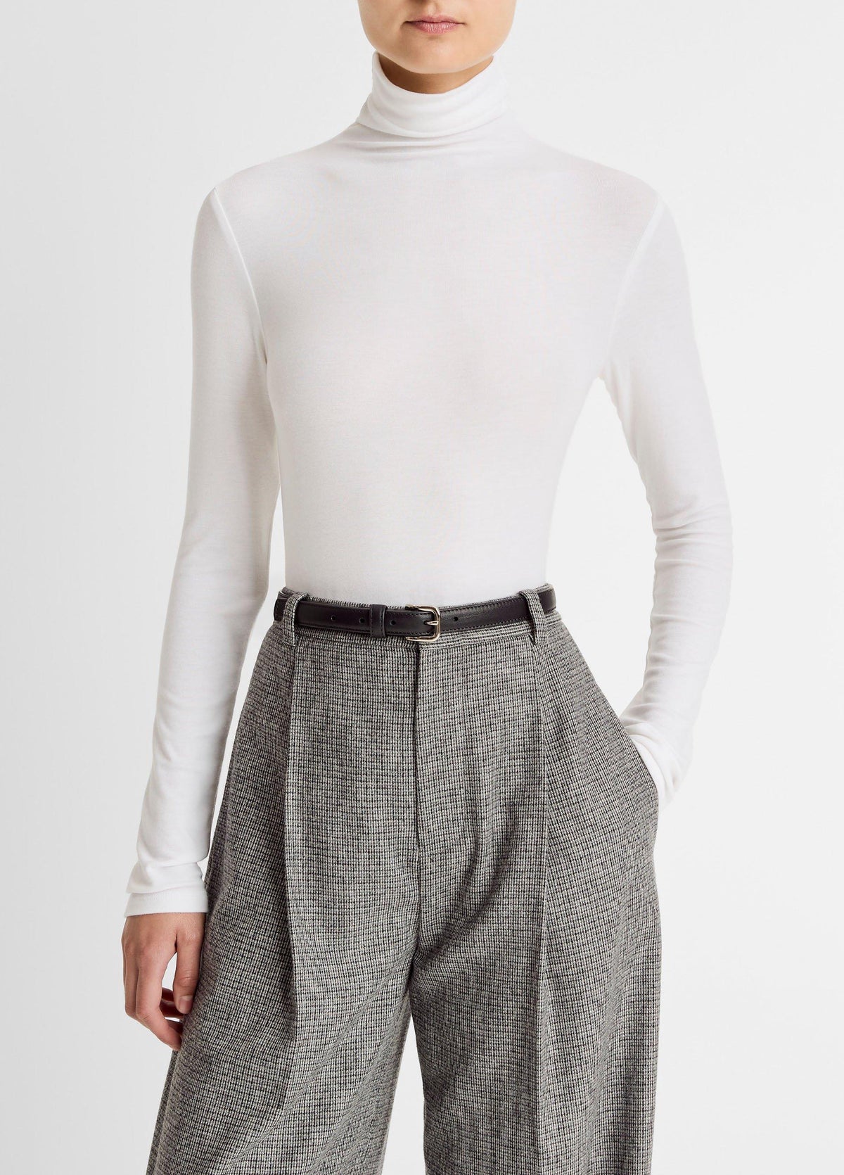 Essential Long-Sleeve Turtleneck Top - US 5483