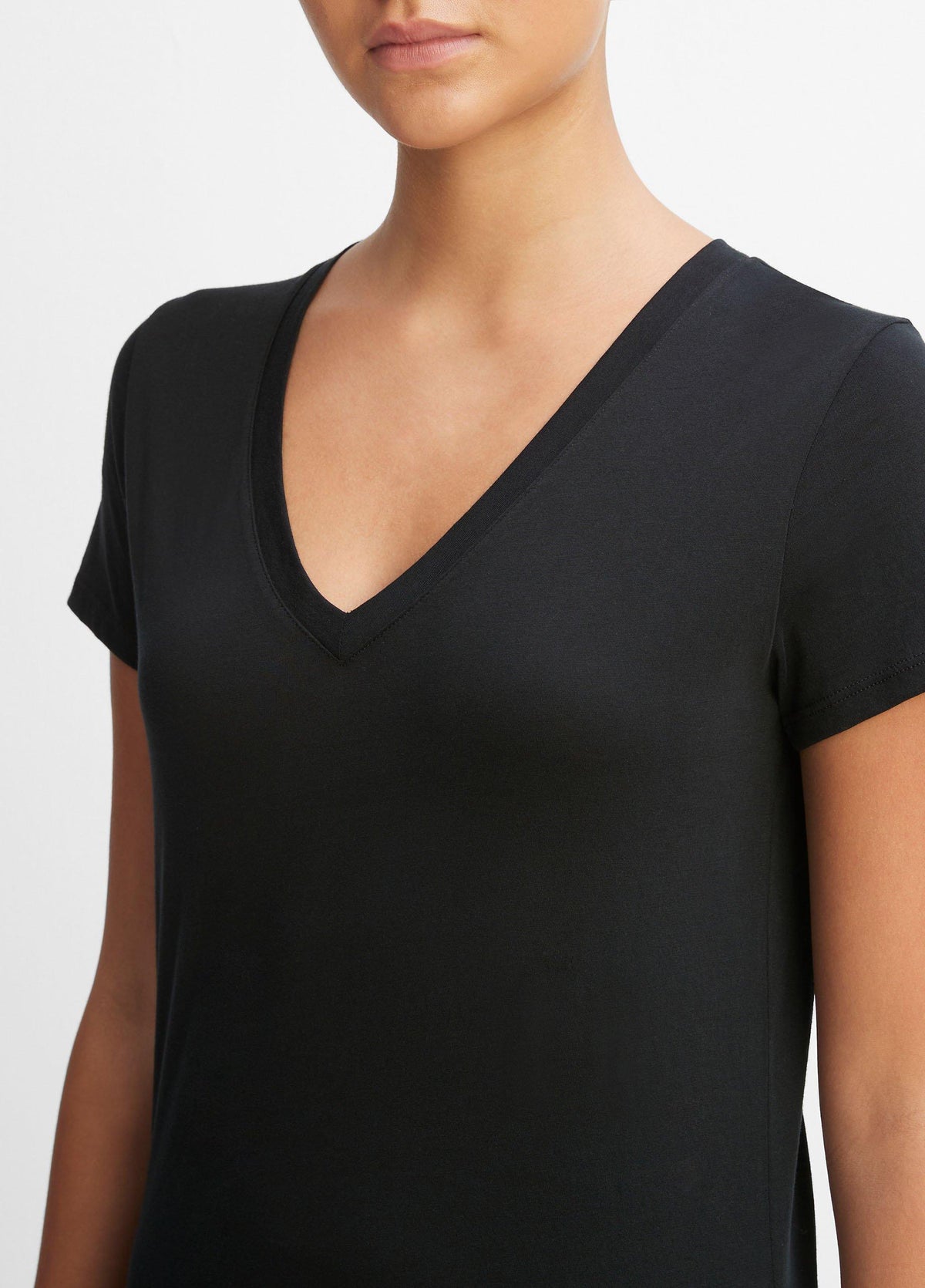Essential Pima Cotton V-Neck T-Shirt - US 6257