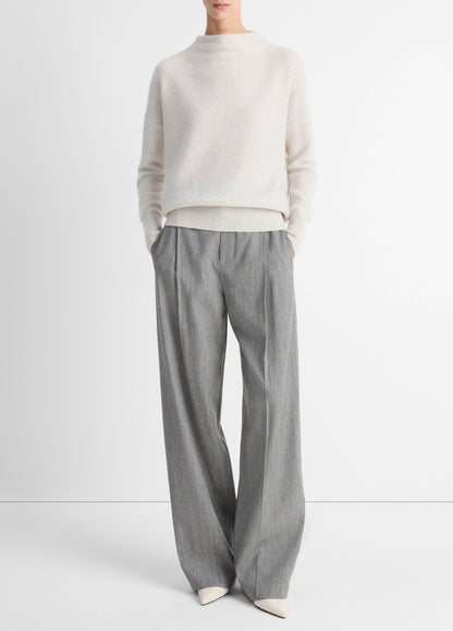 Plush Cashmere Funnel-Neck Sweater - US 3700
