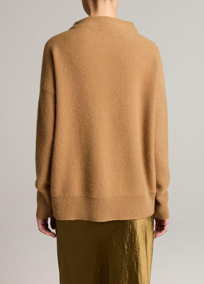Plush Cashmere Funnel-Neck Sweater - US 9523