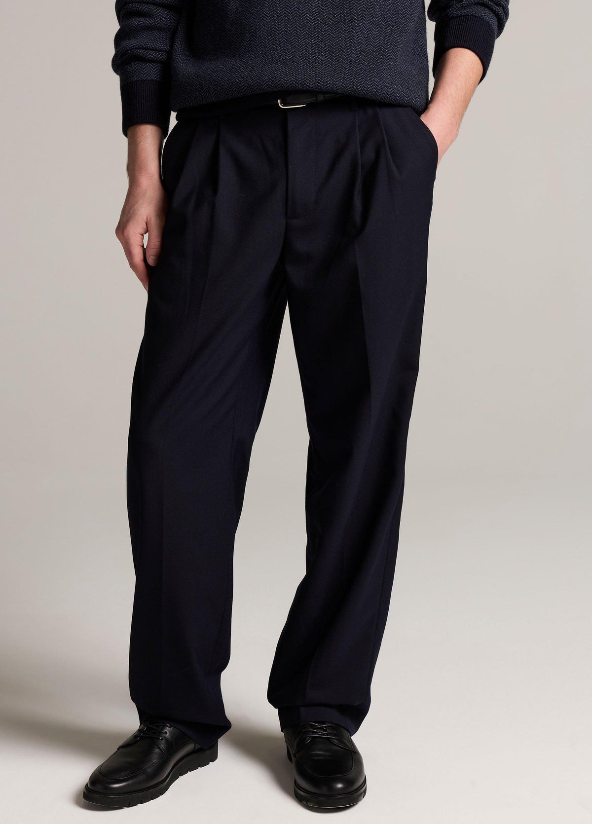 Louie Relaxed Twill Double-Pleated Trouser - US 2409