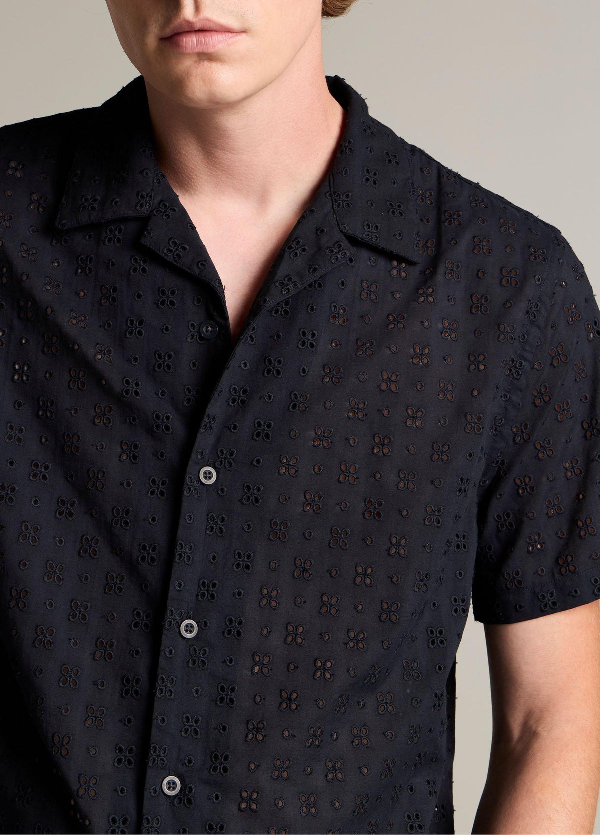 Cotton Eyelet Short-Sleeve Button-Front Shirt - US 9272