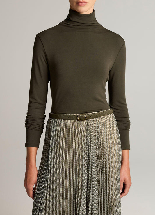 Essential Long-Sleeve Turtleneck Top - US 8904