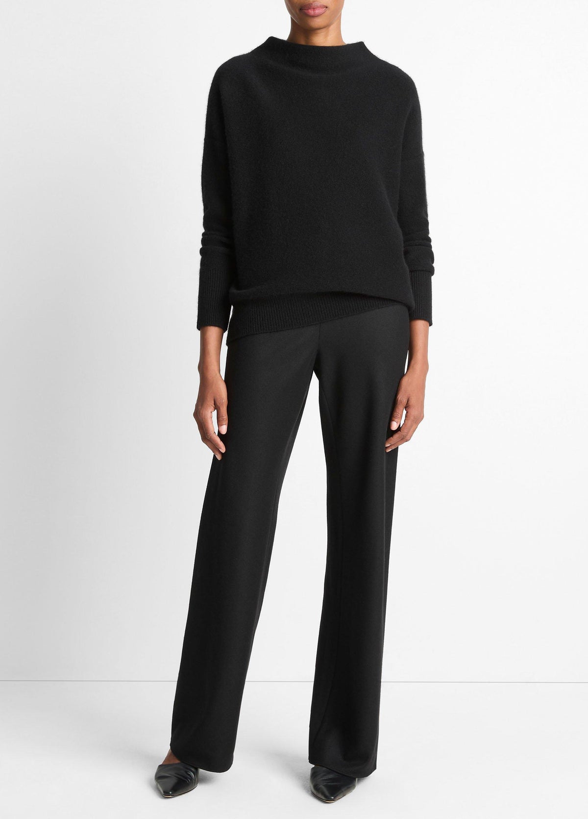 Plush Cashmere Funnel-Neck Sweater - US 3180