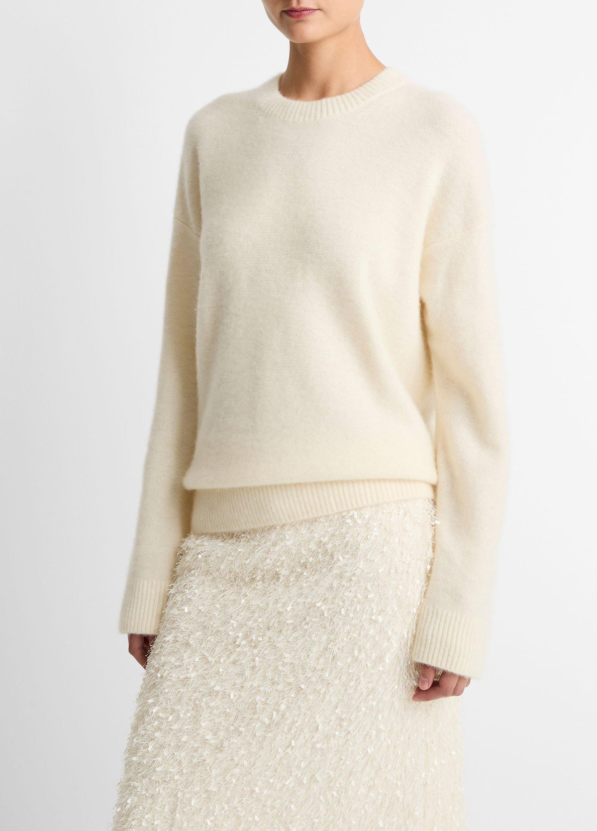 Plush Cashmere Crew Neck Sweater - US 2800
