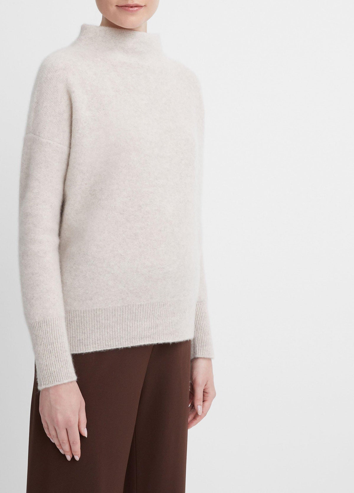 Plush Cashmere Funnel-Neck Sweater - US 0099