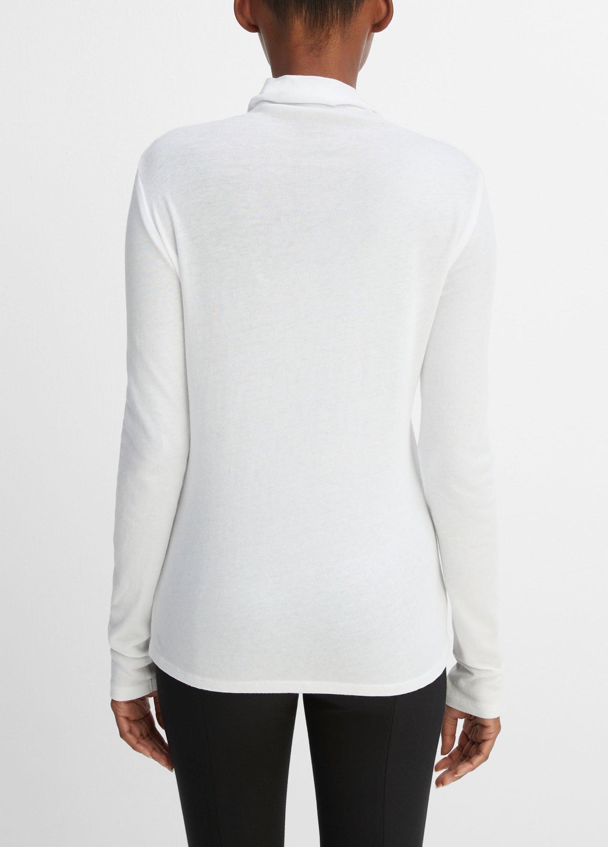 Essential Long Sleeve Turtleneck - US 9023