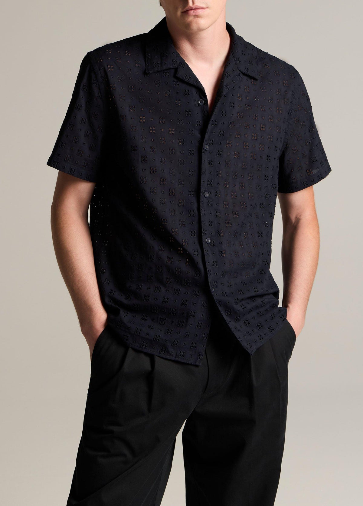 Cotton Eyelet Short-Sleeve Button-Front Shirt - US 9272