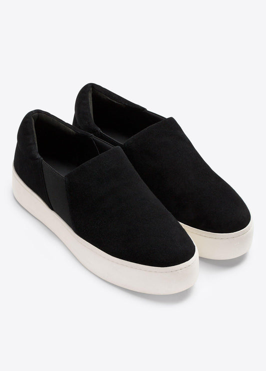 Suede Warren Sneaker - US 2018