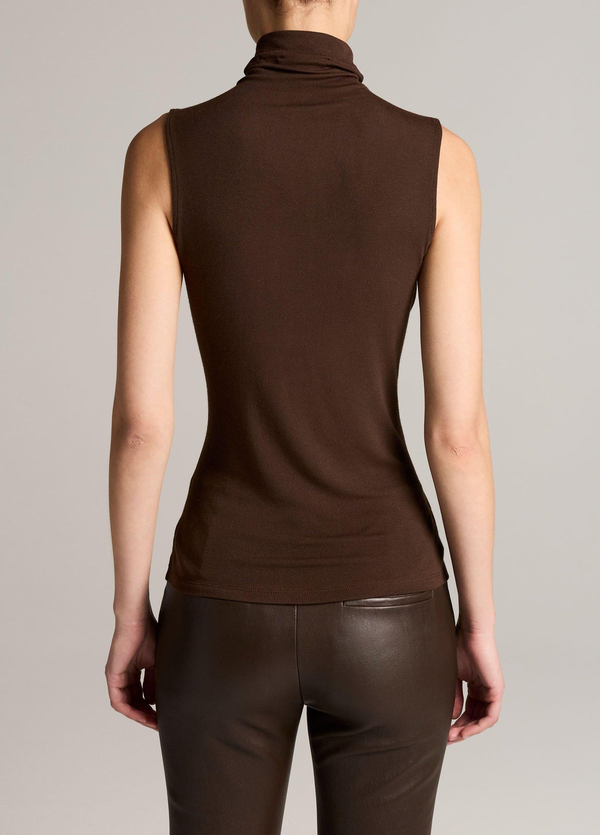 Jersey Sleeveless Turtleneck - US 1605