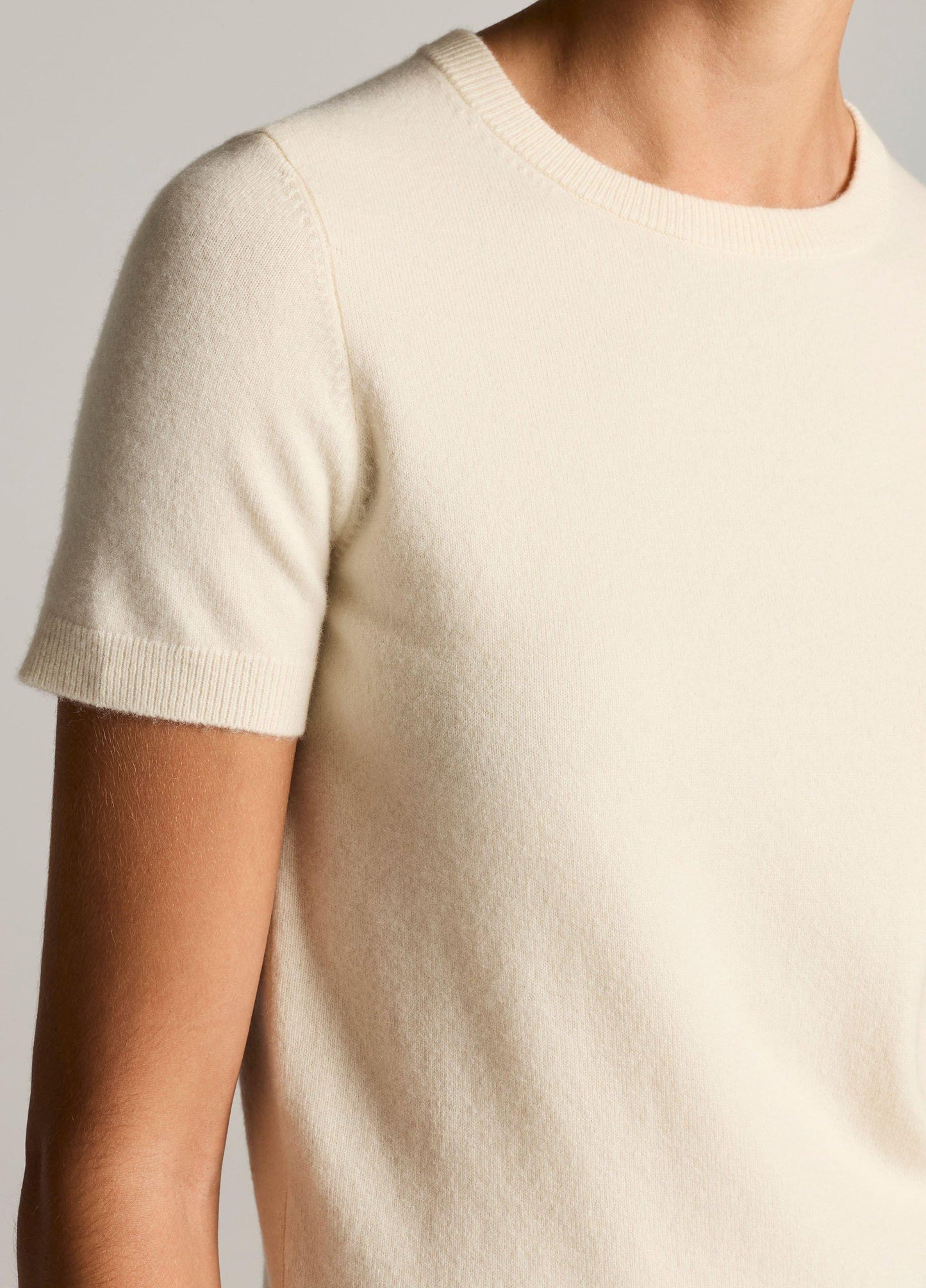 Wool & Cashmere-Blend Short-Sleeve Sweater - US 0319