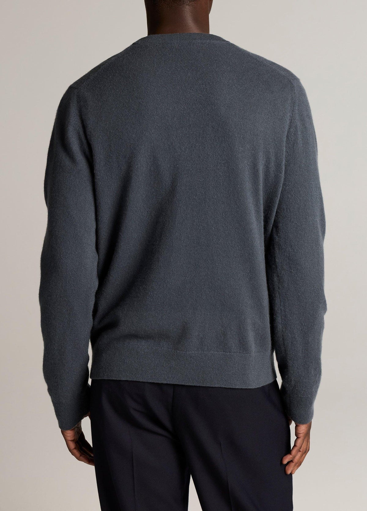 Cashmere Crew Neck Sweater - US 8608