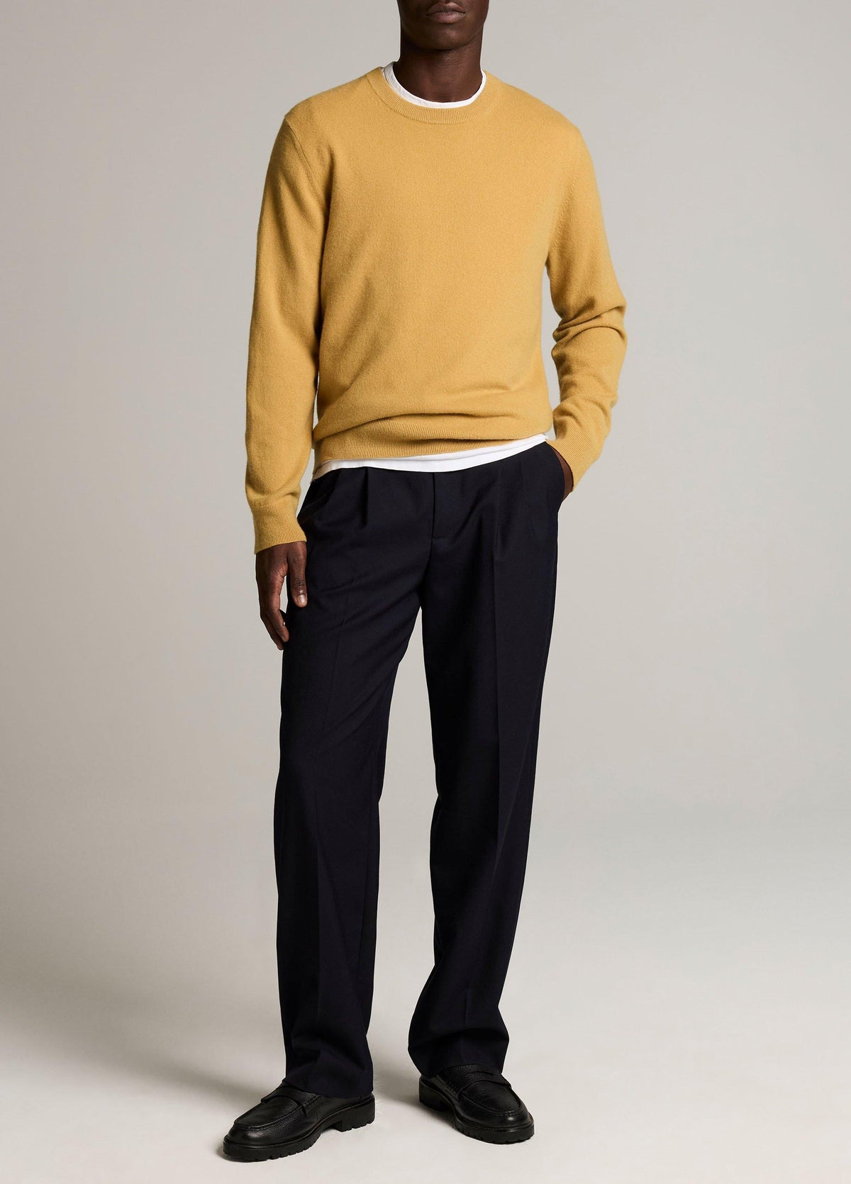 Cashmere Crew Neck Sweater - US 3744