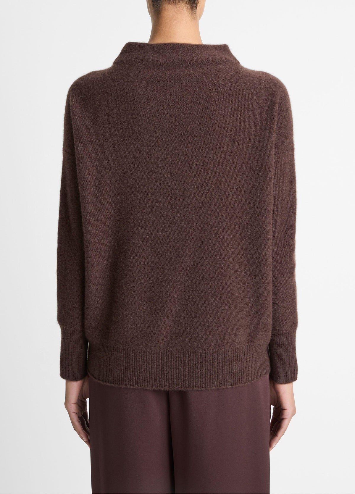 Plush Cashmere Funnel-Neck Sweater - US 3463